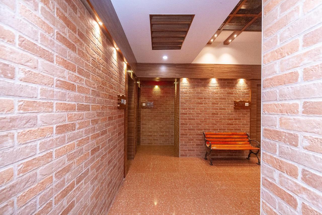 Ambur Oyo 29859 Rds Guest House מראה חיצוני תמונה